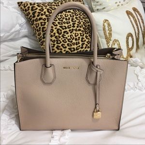 Michael Kors large Mercer bag
